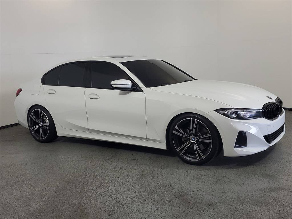 2023 BMW 3 Series 330i — Sedan — 23,947 mi — Clermont, FL