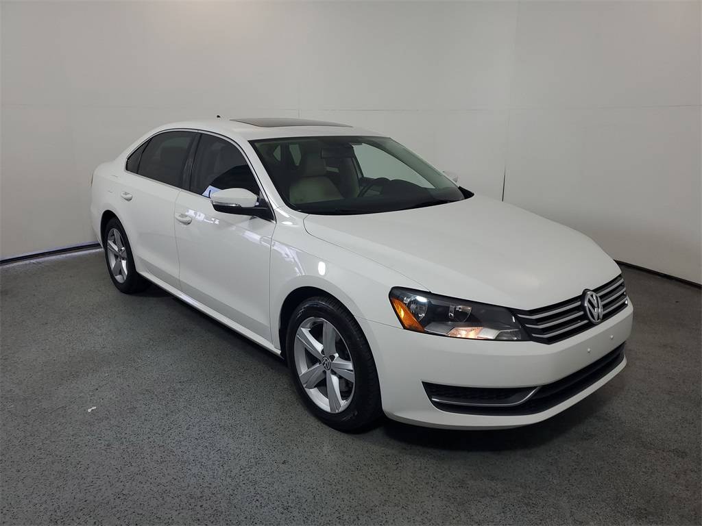 2013 Volkswagen Passat SE — Sedan — 87,260 mi — Clermont, FL