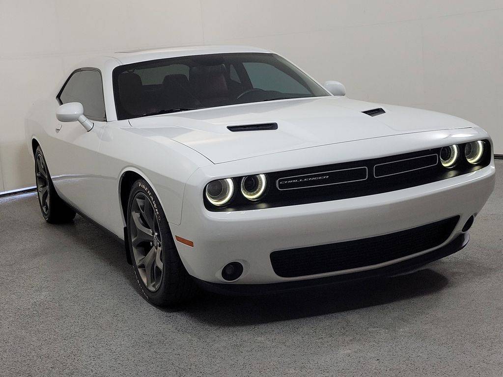 2015 Dodge Challenger SXT Plus