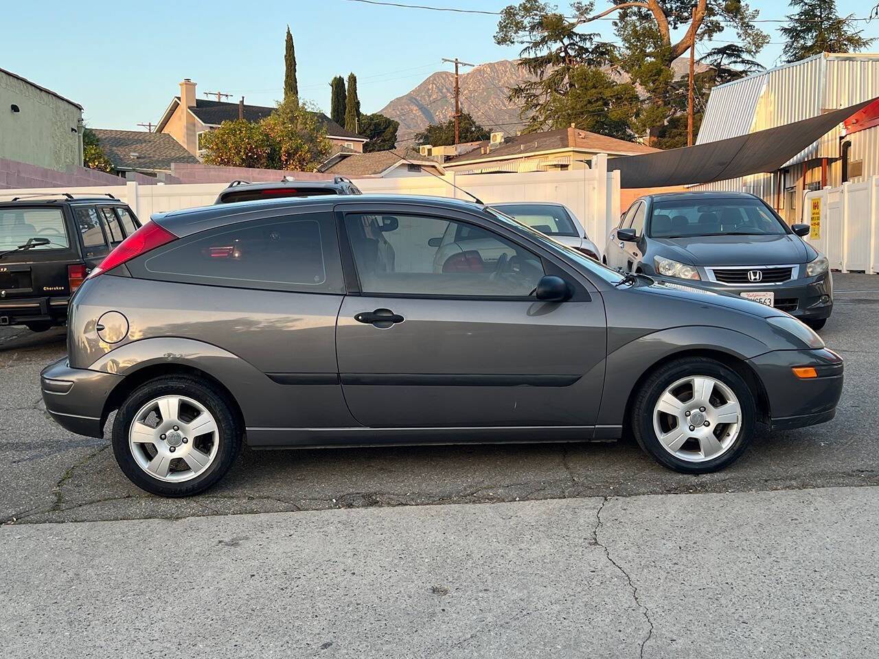 Used Ford Focus ZX3 Base for Sale in Chino Hills, CA (with Photos