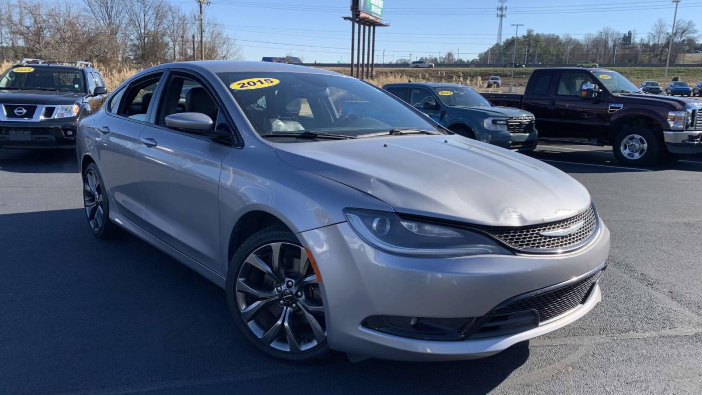 2015 Chrysler 200 S — Sedan — 122,736 mi — Greenville, SC