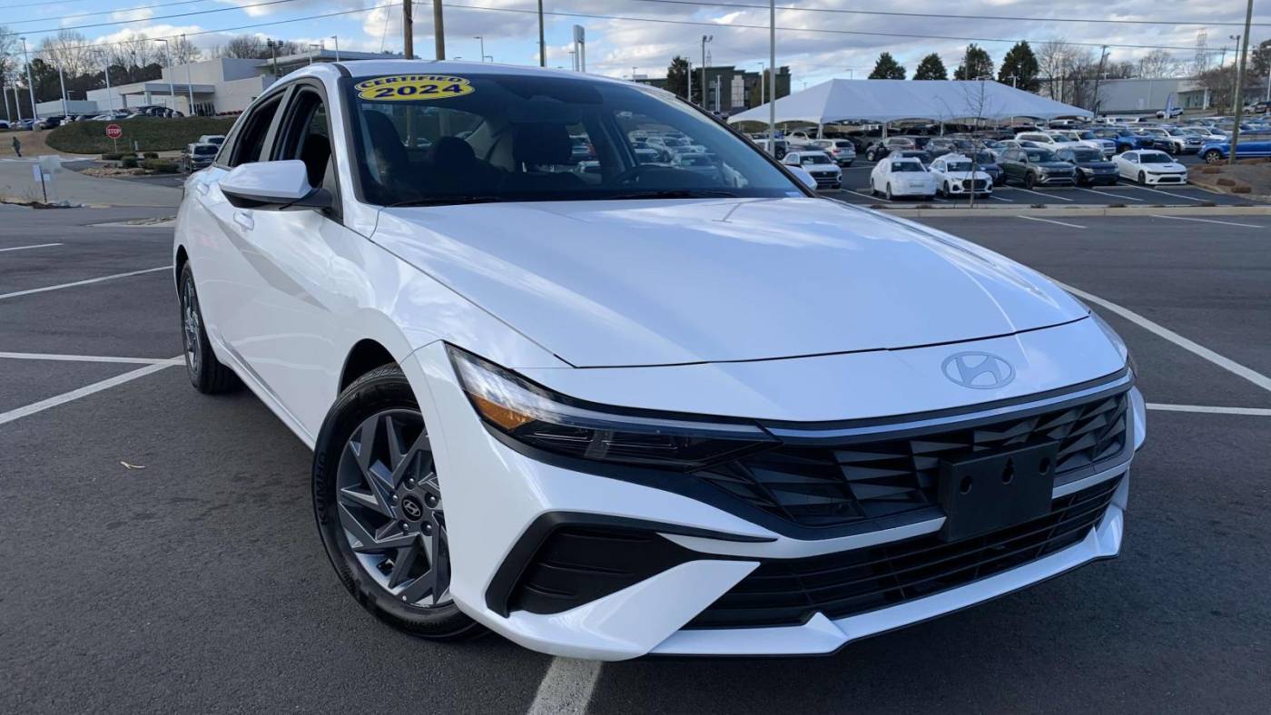2024 Hyundai Elantra SEL — Sedan — 8,136 mi — Greenville, SC