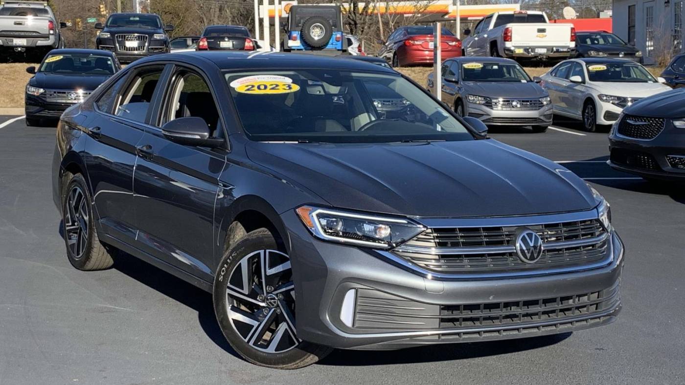 2023 Volkswagen Jetta SEL — Sedan — 13,990 mi — Greenville, SC