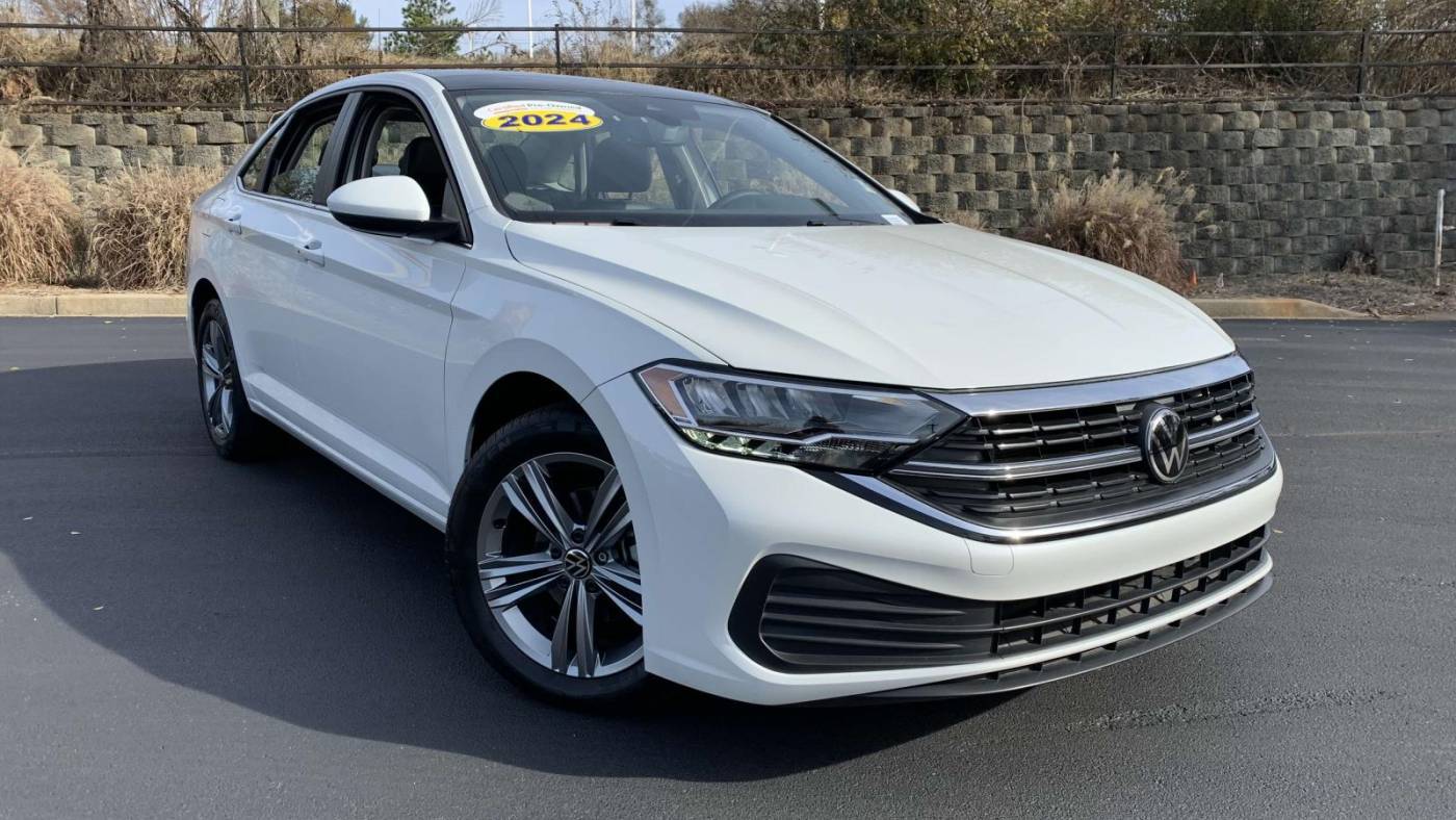 2024 Volkswagen Jetta SE — Sedan — 6,315 mi — Greenville, SC