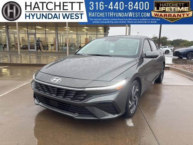 2025 Hyundai Elantra Limited — Sedan — 7,561 mi — Wichita, KS