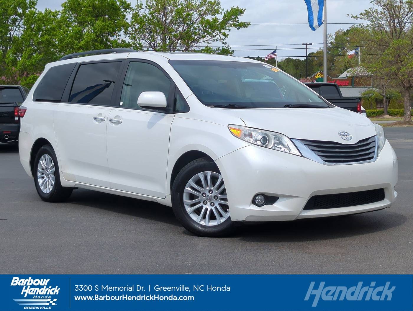 2015 Toyota Sienna XLE — Minivan — 157,022 mi — Greenville, NC