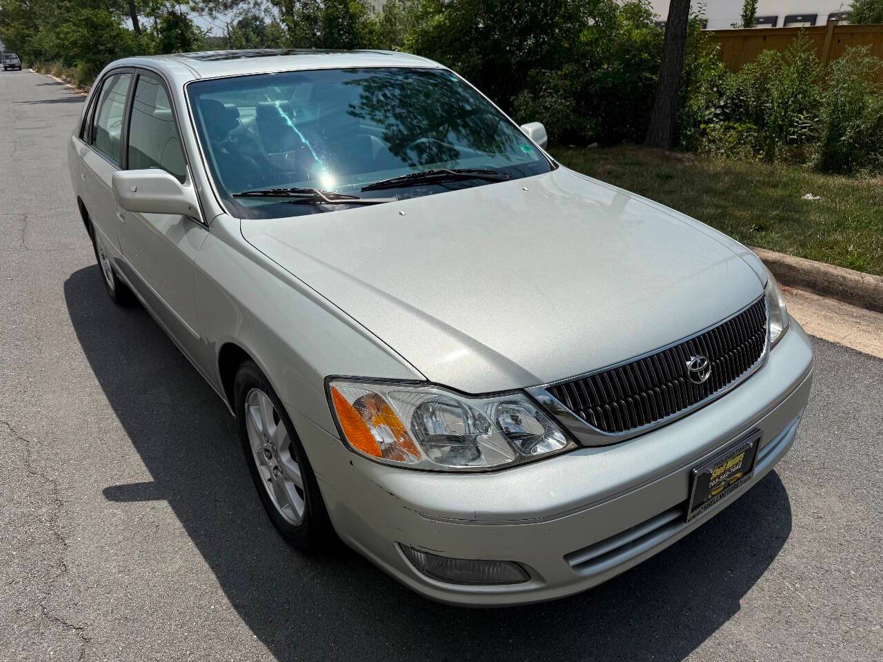 2001 Toyota Avalon XLS — Sedan — 71,171 mi — Chantilly, VA