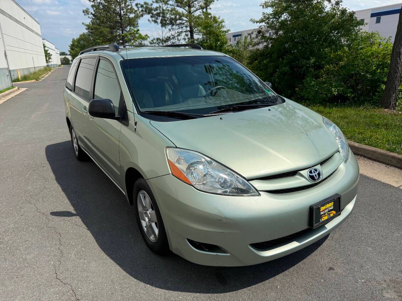 2006 Toyota Sienna LE — Minivan — 120,397 mi — Chantilly, VA