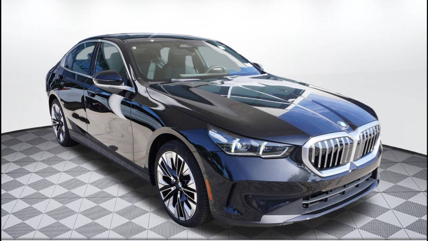 2025 BMW 5 Series 530i — Sedan — 11 mi — Fort Myers, FL