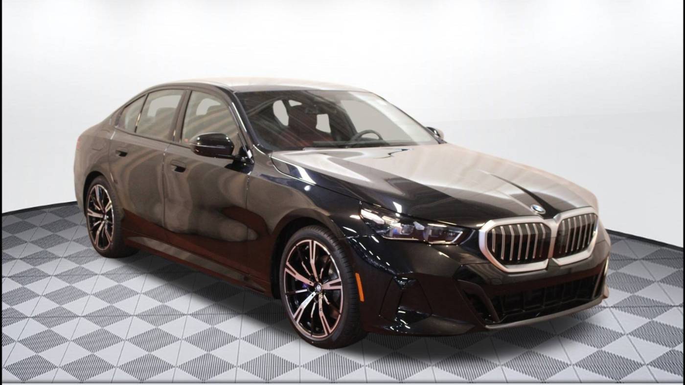 2024 BMW 5 Series 530i — Sedan — 5,610 mi — Fort Myers, FL