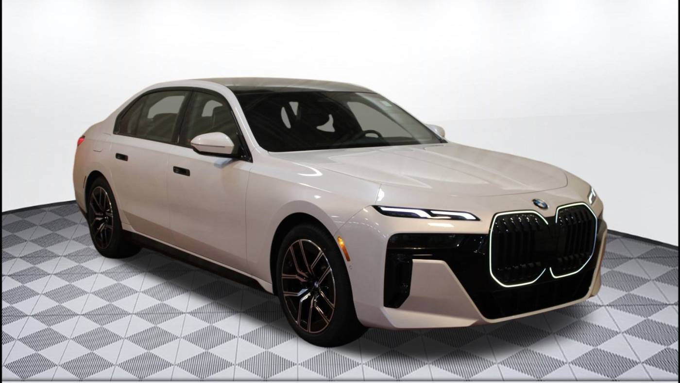 2024 BMW 7 Series 740i — Sedan — 11 mi — Fort Myers, FL