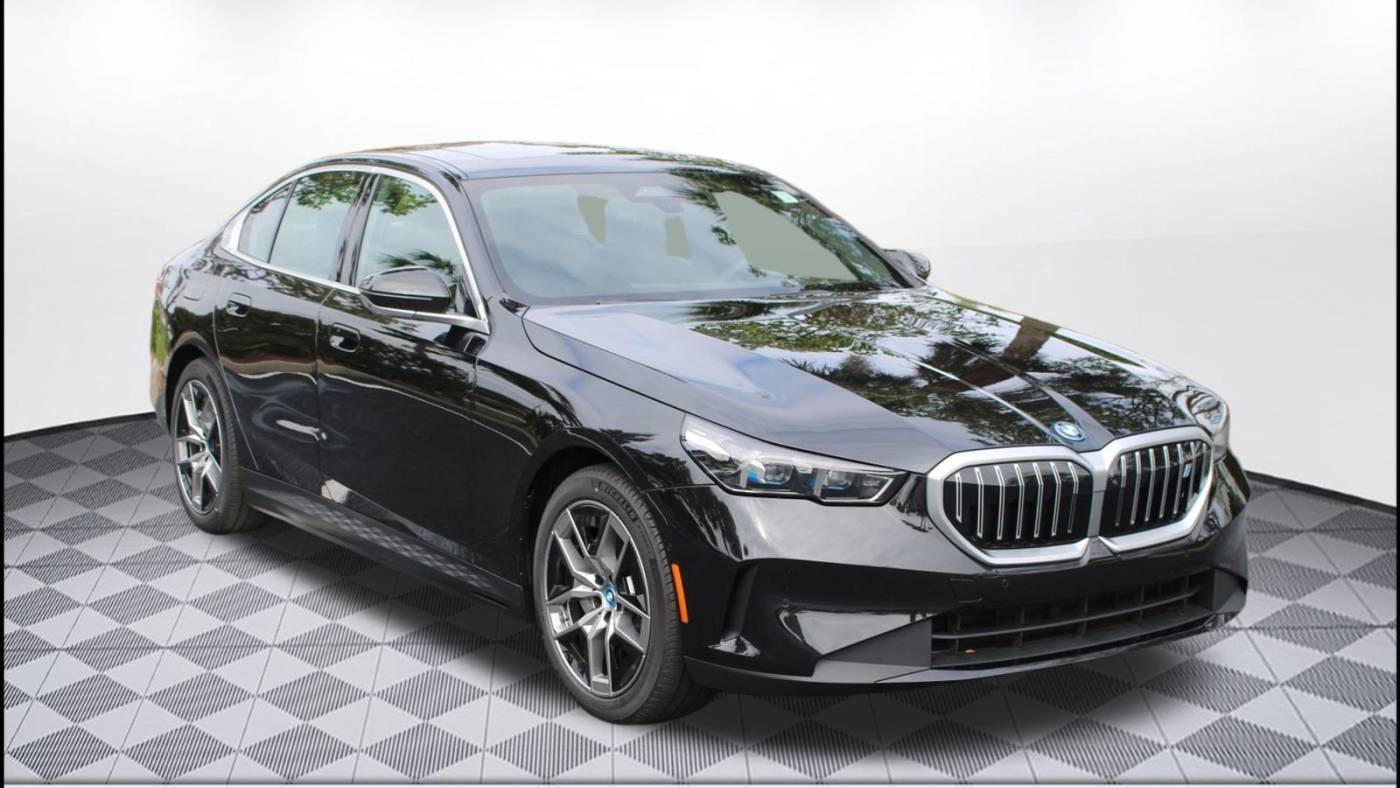 2024 BMW i5 eDrive40 — Sedan — 11 mi — Fort Myers, FL