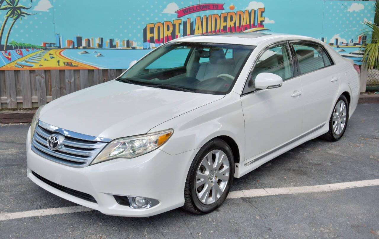 2011 Toyota Avalon Limited — Sedan — 83,507 mi — FORT LAUDERDALE, FL