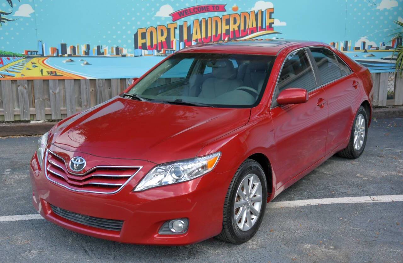 2011 Toyota Camry XLE — Sedan — 81,342 mi — Fort Lauderdale, FL