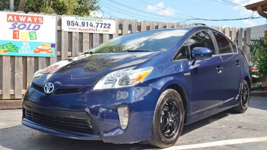 2015 Toyota Prius Two — Hatchback — 141,477 mi — Fort Lauderdale, FL