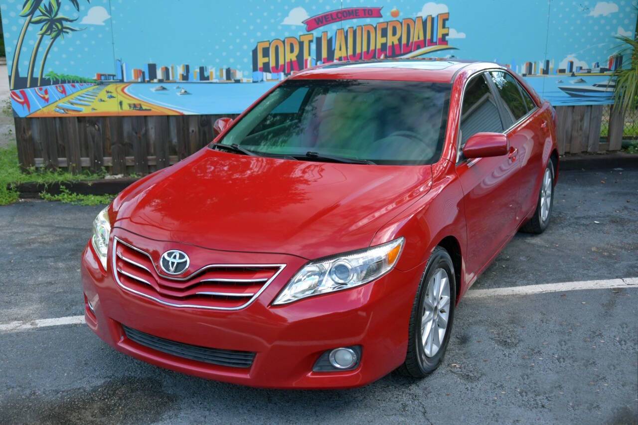 2011 Toyota Camry XLE — Sedan — 63,678 mi — FORT LAUDERDALE, FL