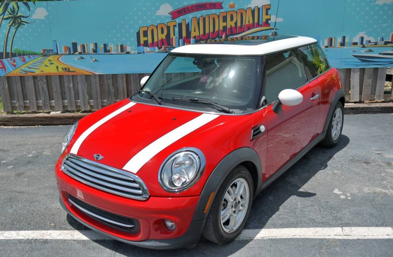 2013 MINI Hardtop Cooper — Hatchback — 33,100 mi — Fort Lauderdale, FL