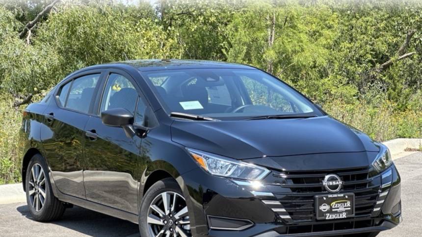 2024 Nissan Versa S — Sedan — 929 mi — Orland Park, IL