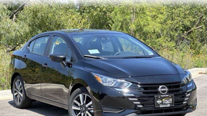 2024 Nissan Versa S — Sedan — 1,760 mi — Orland Park, IL