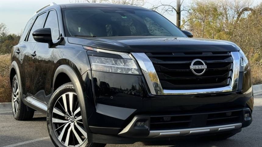 2023 Nissan Pathfinder Platinum — SUV — 17,449 mi — Orland Park, IL