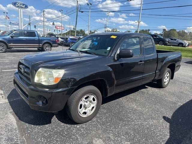 2007 Toyota Tacoma Base — Pickup Truck — 166,900 mi — Knoxville, TN