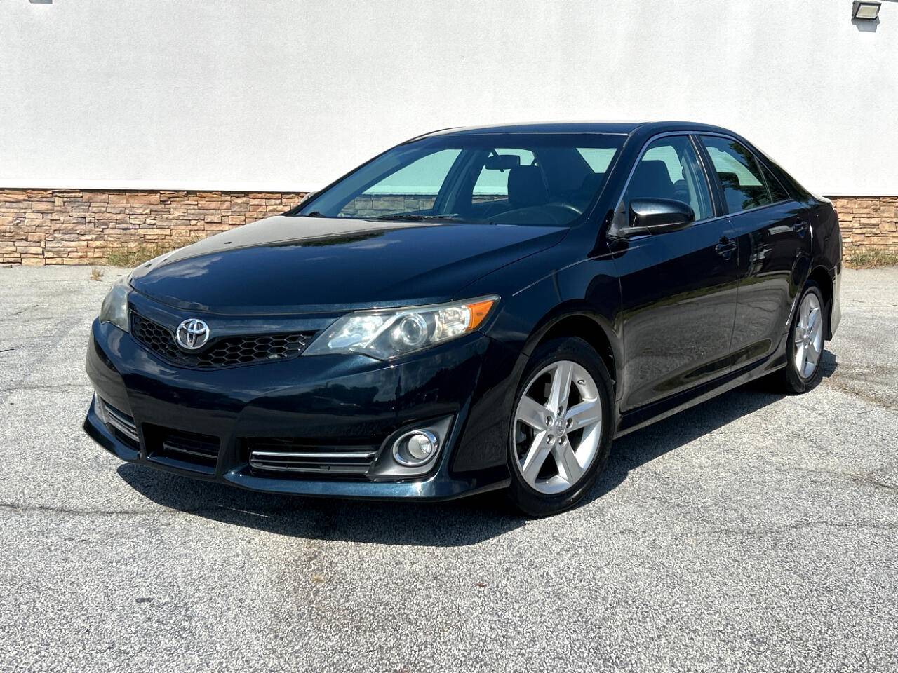 2014 Toyota Camry SE Sport — Sedan — 105,167 mi — Snellville, GA