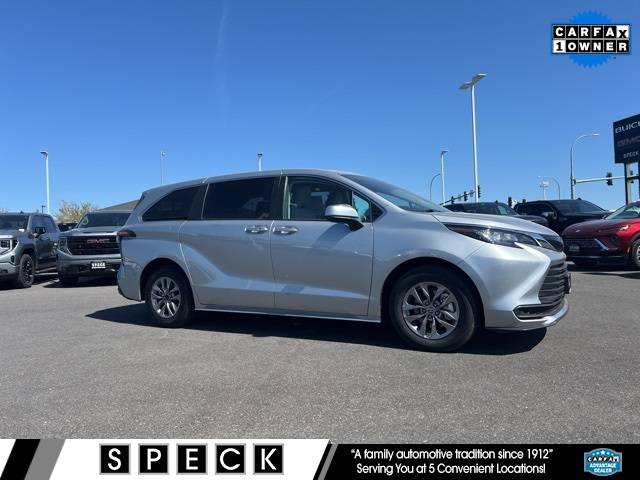 2023 Toyota Sienna LE — Minivan — 32,061 mi — Pasco, WA