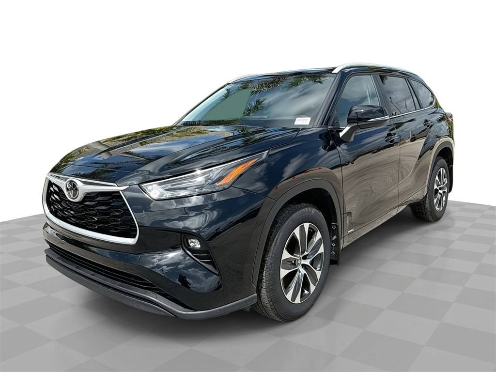 2025 Toyota Highlander Hybrid XLE — SUV — 3,757 mi — Key West, FL