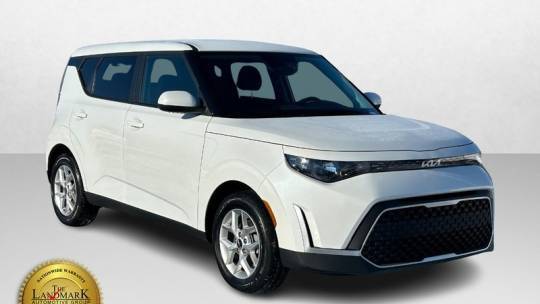 2024 Kia Soul LX — Hatchback — 10,088 mi — Springfield, IL