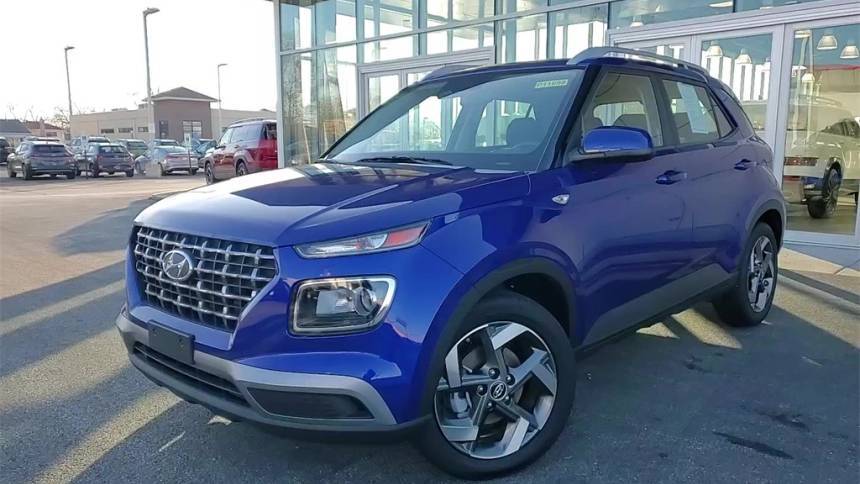 2024 Hyundai Venue SEL — SUV — 2,519 mi — Elmhurst, IL