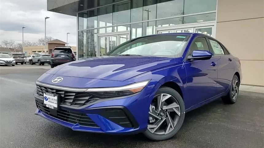 2024 Hyundai Elantra SEL — Sedan — 4,726 mi — Elmhurst, IL