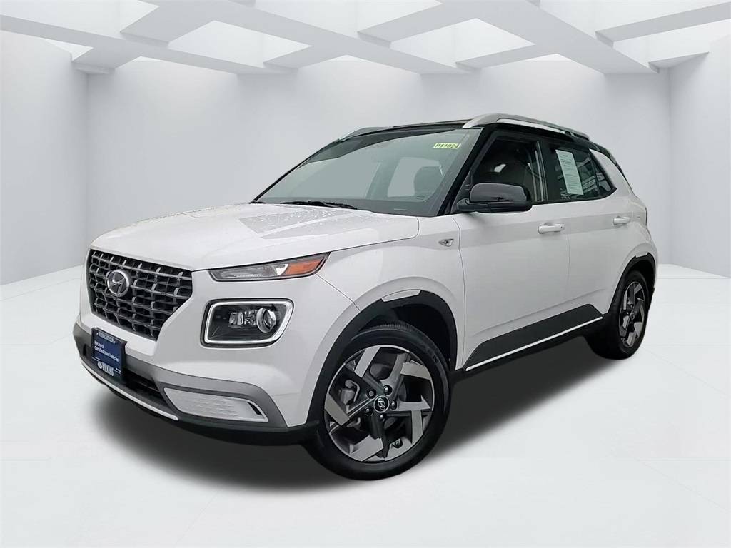 2024 Hyundai Venue Limited — SUV — 4,282 mi — Elmhurst, IL