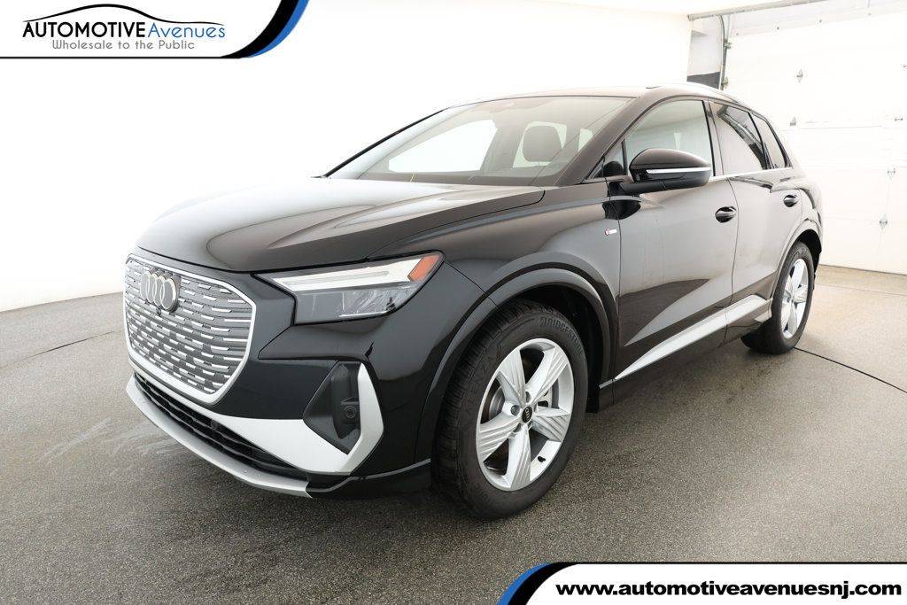 2025 Audi Q4 e-tron Premium — SUV — 744 mi — Wall Township, NJ