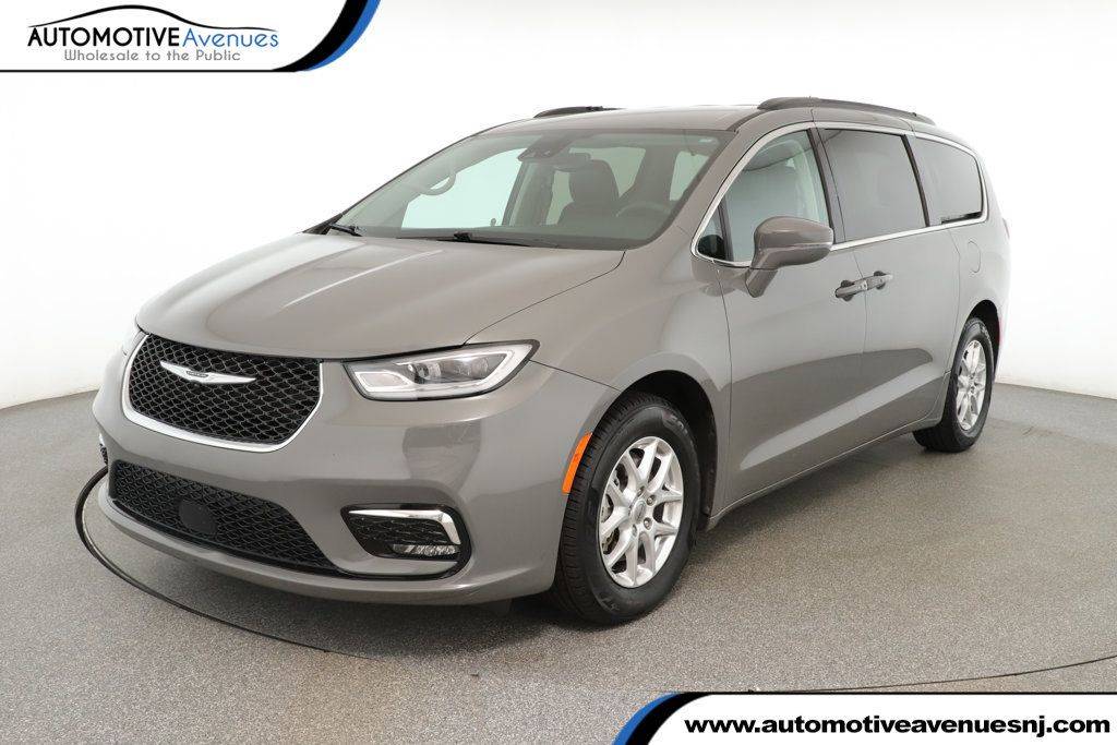 2022 Chrysler Pacifica Touring L — Minivan — 63,733 mi — Wall Township, NJ