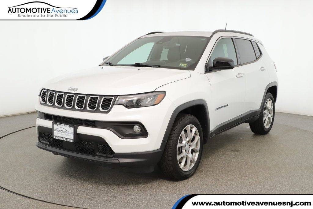 2024 Jeep Compass Latitude Lux — SUV — 1,712 mi — Wall Township, NJ