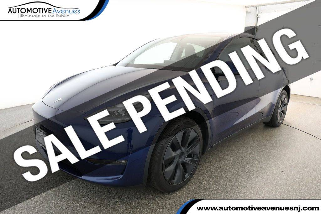 2025 Tesla Model Y Long Range — SUV — 9,593 mi — Wall Township, NJ