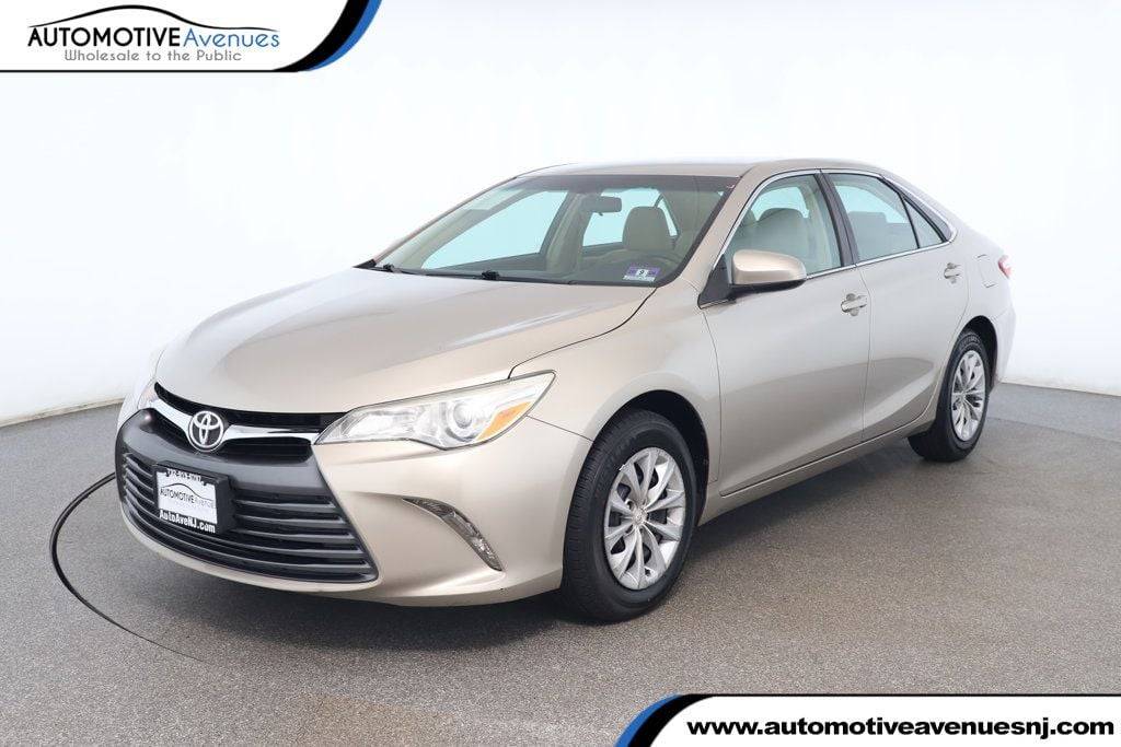2015 Toyota Camry LE — Sedan — 57,611 mi — Wall Township, NJ