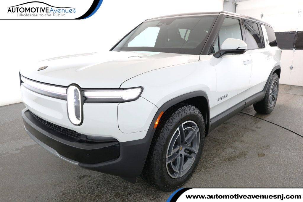 2025 Rivian R1S Adventure — SUV — 3,917 mi — Wall Township, NJ