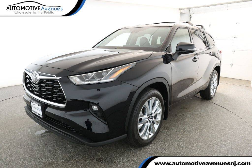 2023 Toyota Highlander Limited — SUV — 25,997 mi — Wall Township, NJ