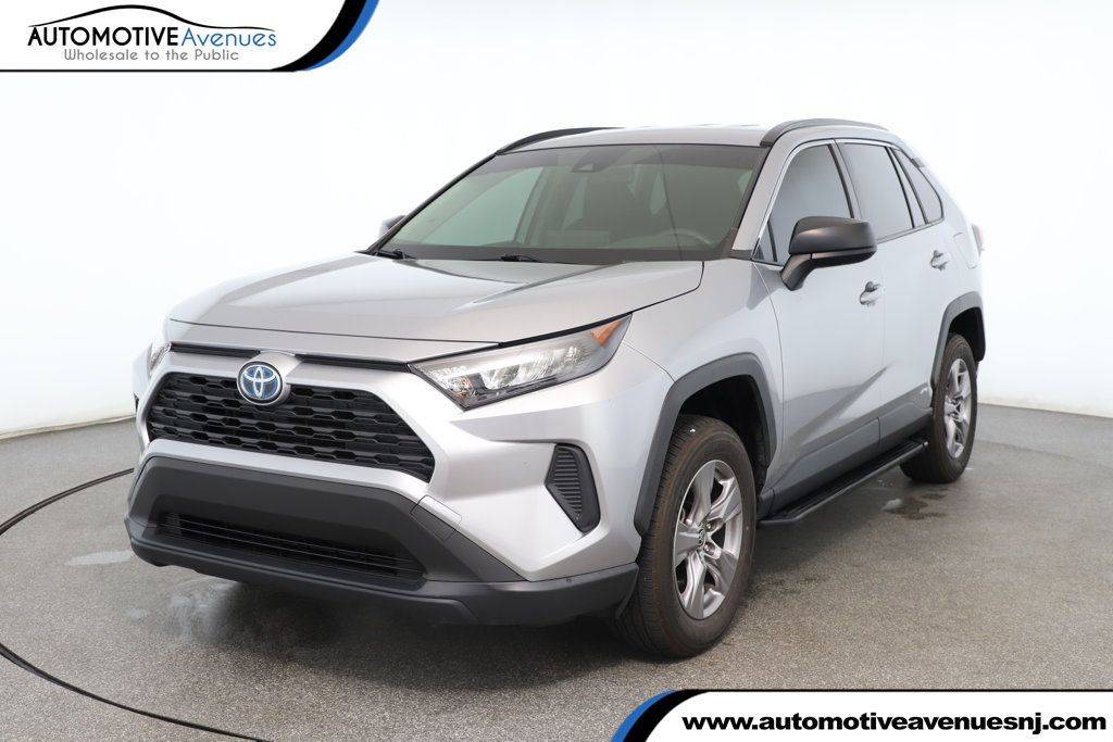 2022 Toyota RAV4 Hybrid LE — SUV — 28,115 mi — Wall Township, NJ