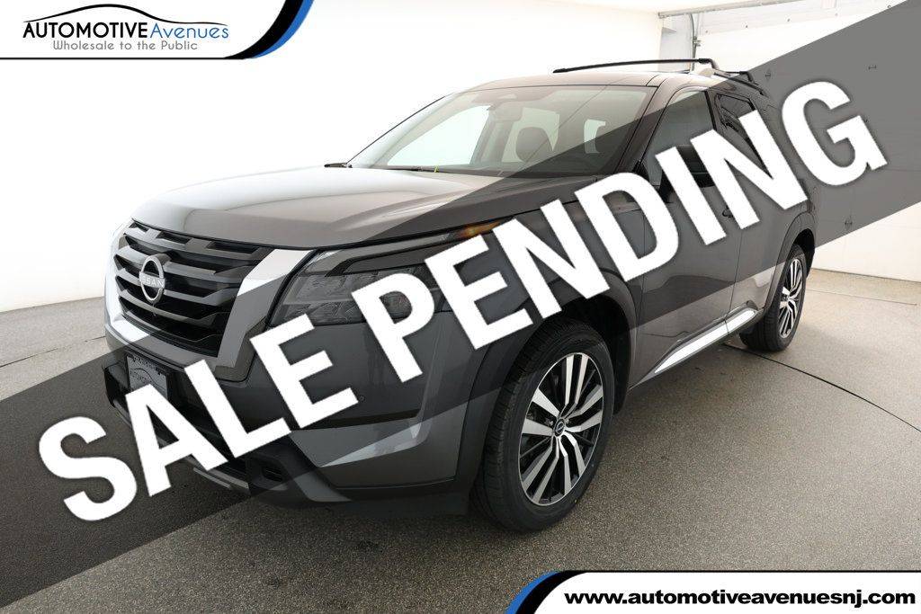 2023 Nissan Pathfinder Platinum — SUV — 30,461 mi — Wall Township, NJ
