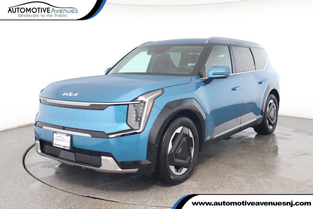 2024 Kia EV9 Land — SUV — 6,170 mi — Wall Township, NJ