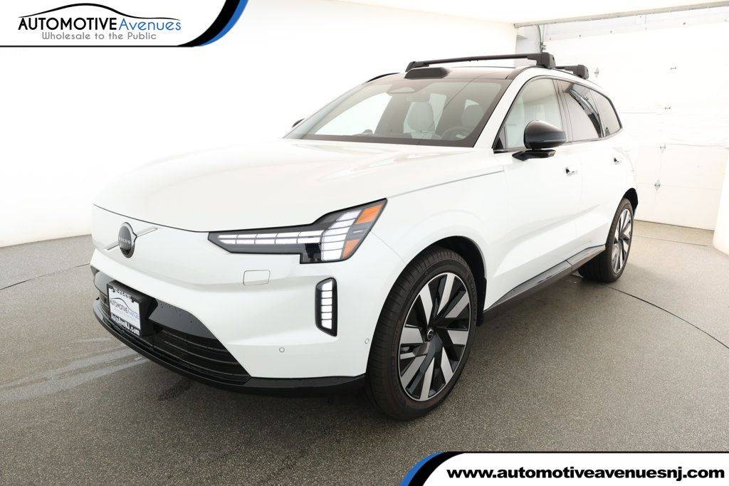 2025 Volvo EX90 Ultra — SUV — 1,996 mi — Wall Township, NJ