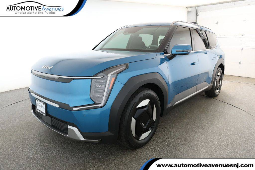2024 Kia EV9 Wind — SUV — 4,351 mi — Wall Township, NJ