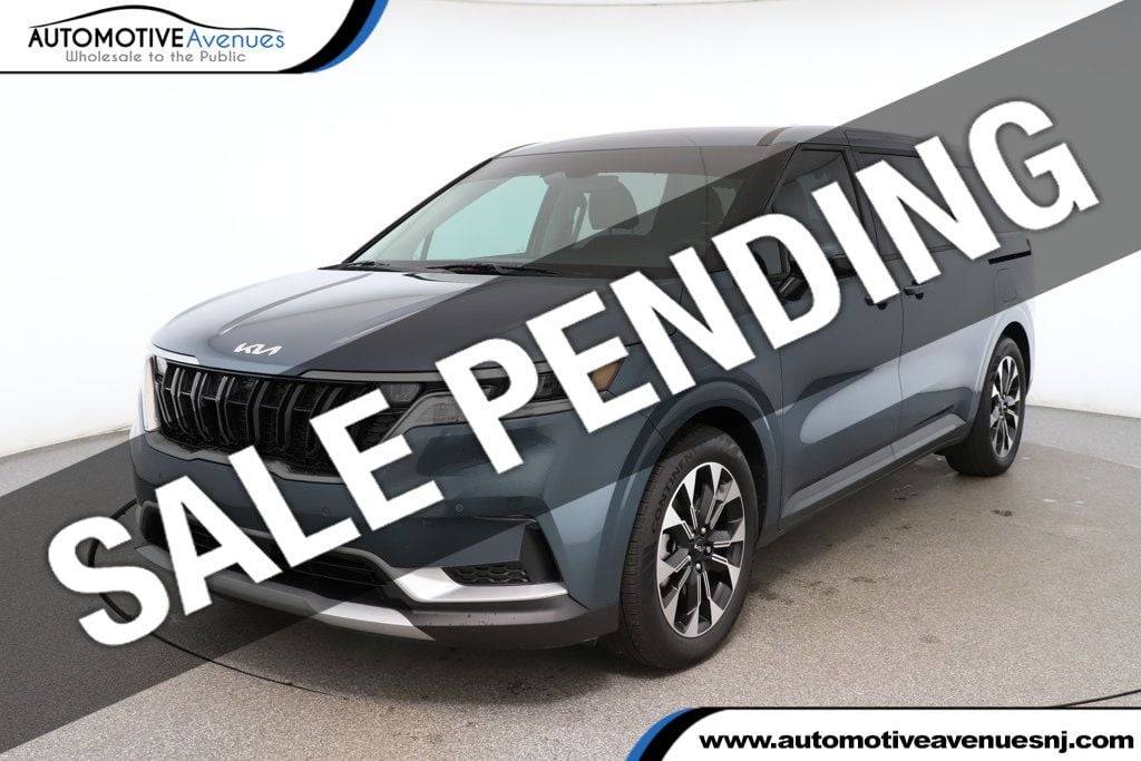 2024 Kia Carnival EX — Minivan — 9,973 mi — Wall Township, NJ