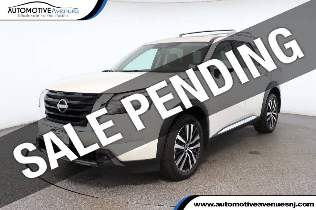 2023 Nissan Pathfinder Platinum — SUV — 14,100 mi — Wall Township, NJ