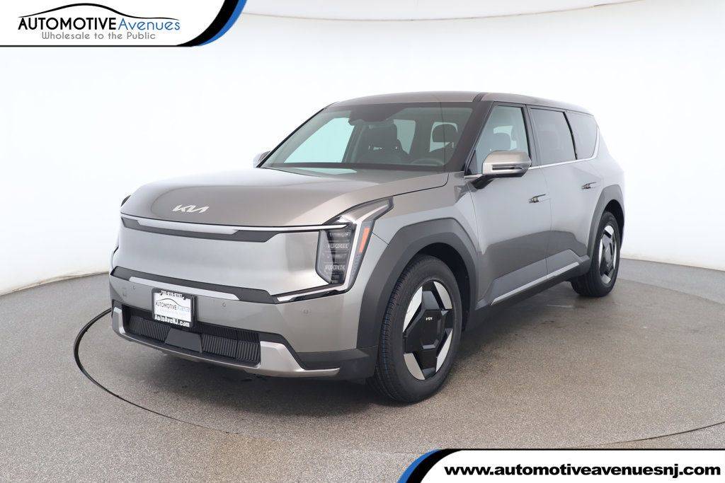 2024 Kia EV9 Light Long Range — SUV — 14,527 mi — Wall Township, NJ