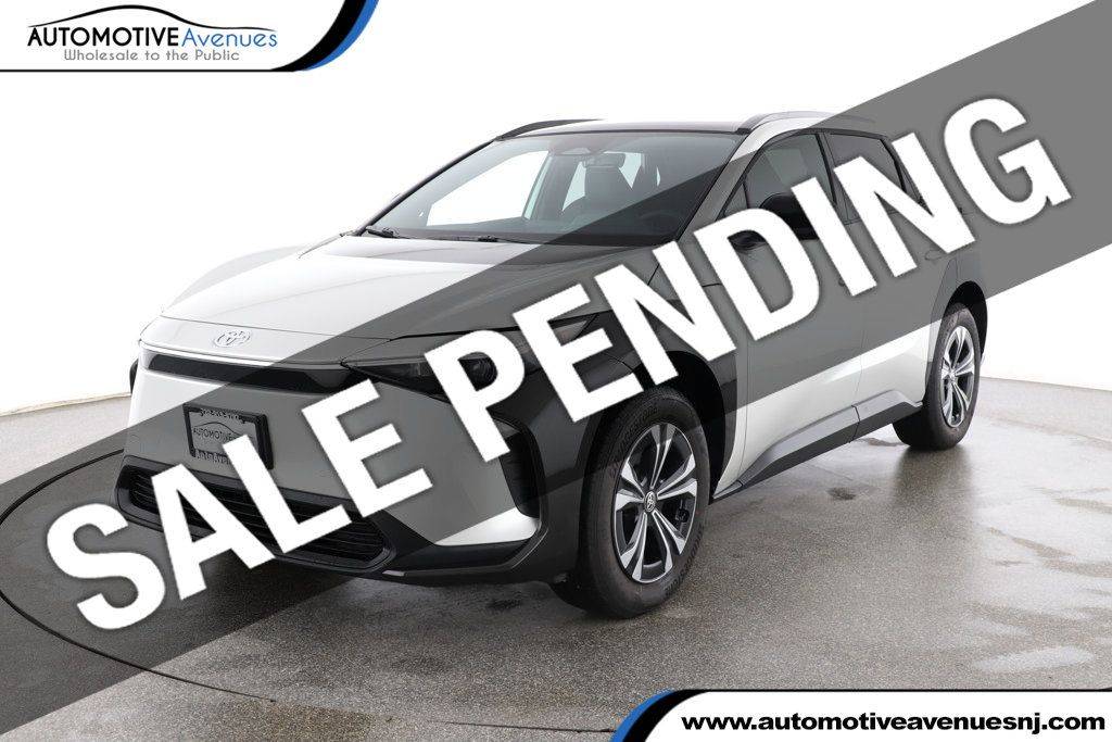 2025 Toyota bZ4X XLE — SUV — 1,401 mi — Wall Township, NJ