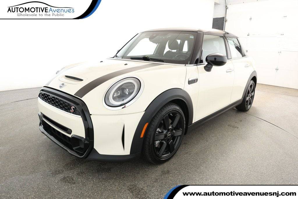 2023 MINI Hardtop Cooper S — Hatchback — 21,828 mi — Wall Township, NJ