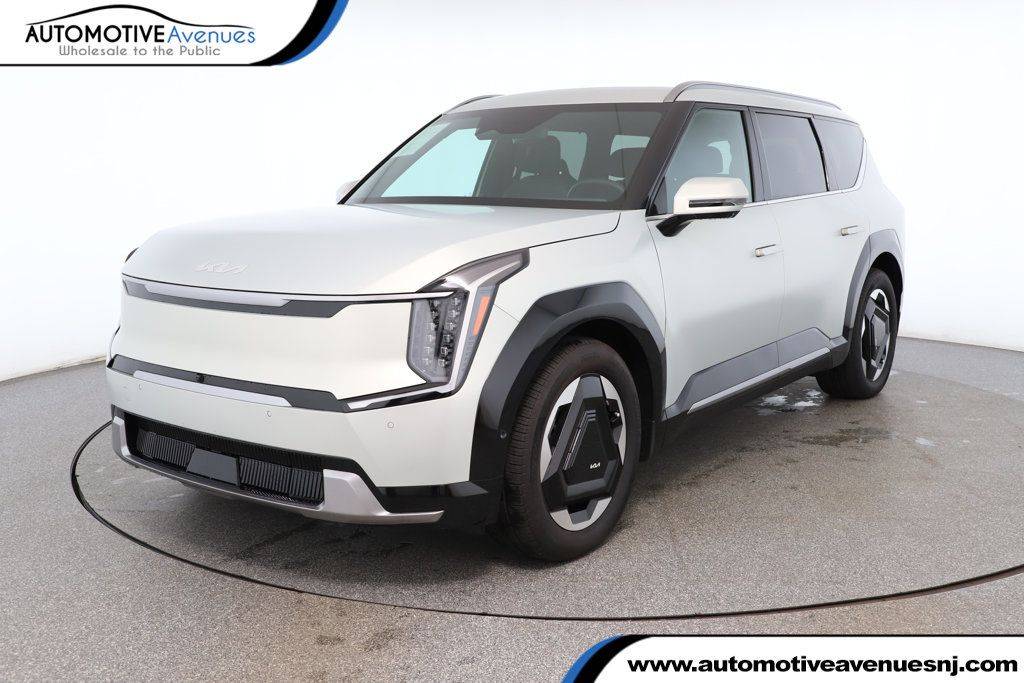 2024 Kia EV9 Land — SUV — 3,836 mi — Wall Township, NJ